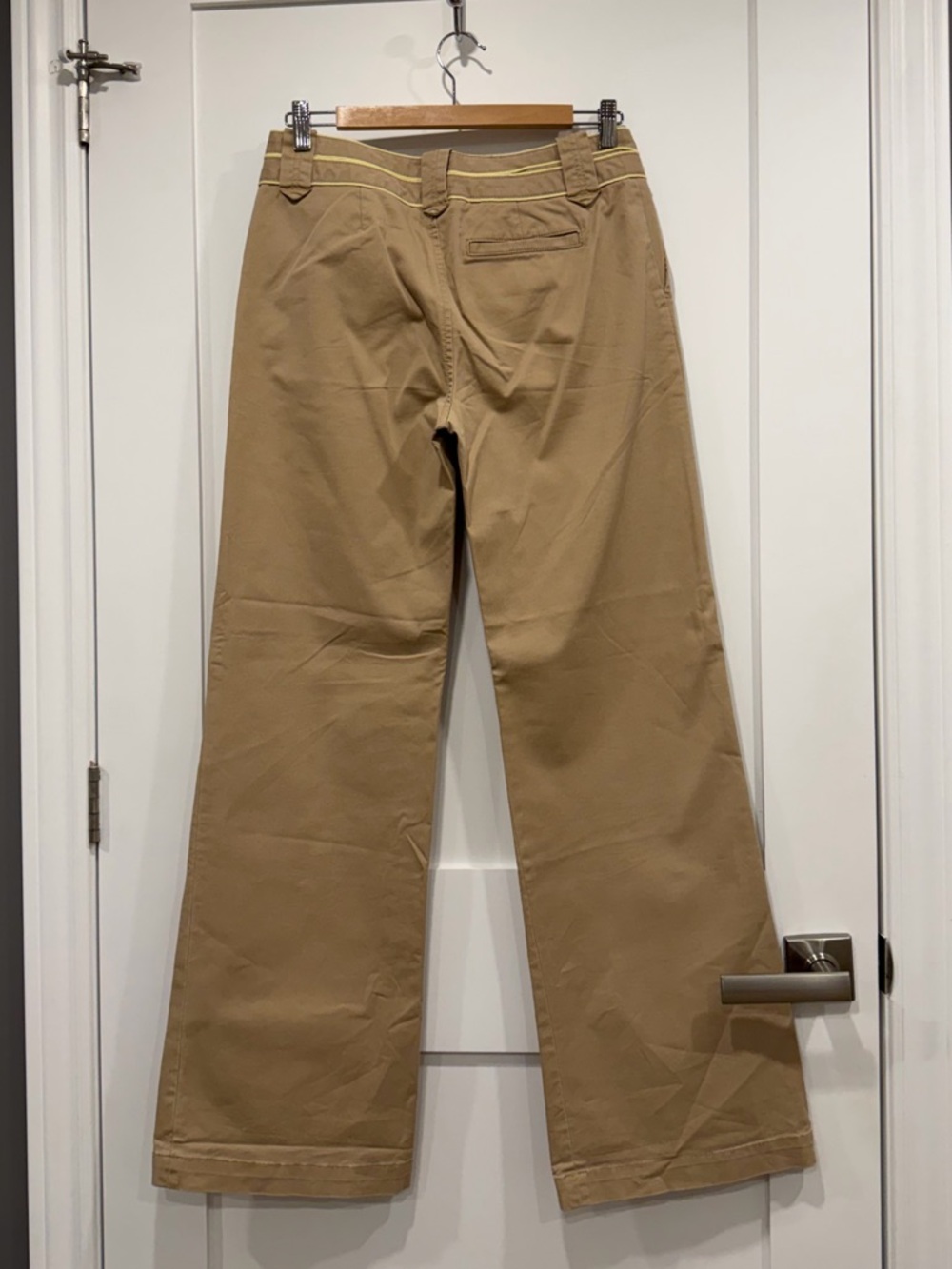 Y2K GAPstrtcWide-Leg Cino in Tan, Nautical Style with Contrasting Yellow Buttons - Picture 8 of 10